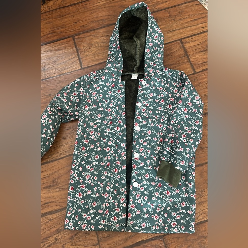 Girls lightweight jacket size 6/7